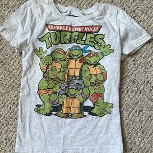 TMNT graphic tee